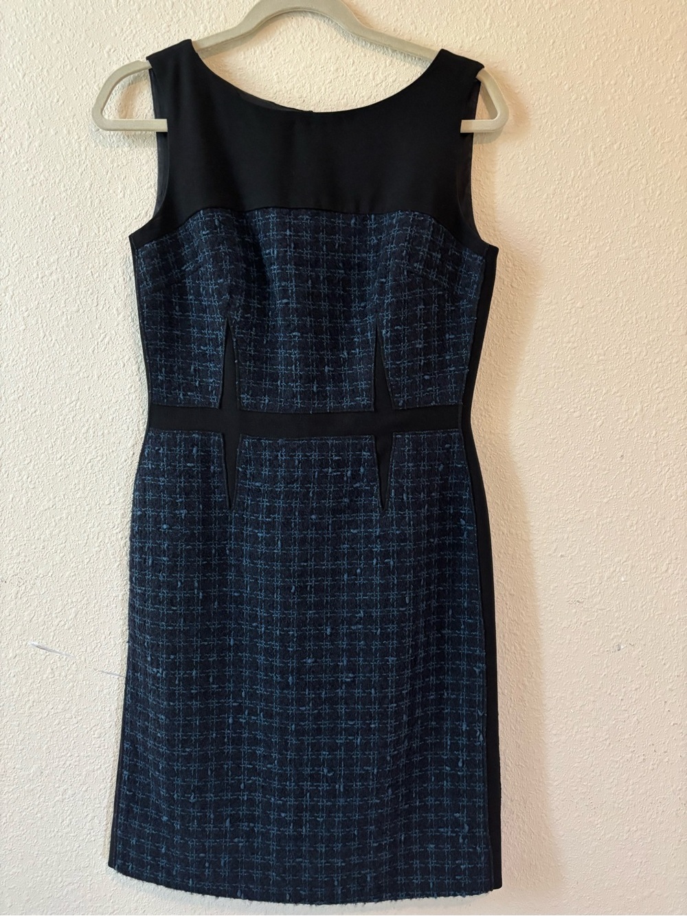 TORY BURCH Sleeveless Navy & black Tweed Sheath Dress - Classic Workwear, size 4